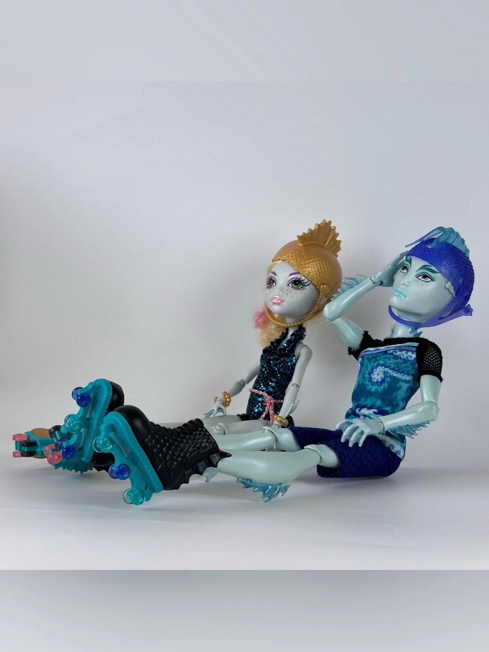 Monster High Wheel Love Lagoona Blue And Gil Webber Roller Skate Dolls